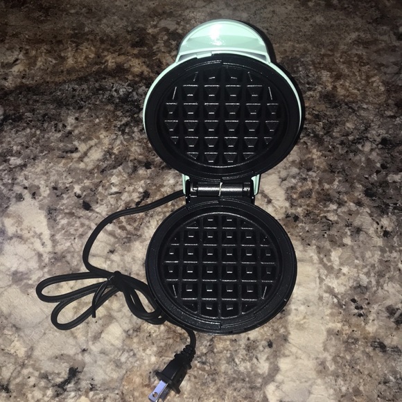 NWOT Dash Mini Waffle Maker - Aqua - Picture 2 of 4